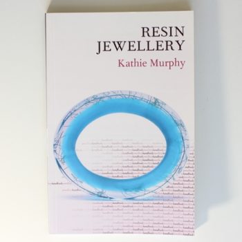 Jewellery Handbooks: Resin Jewellery